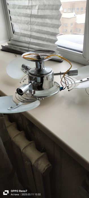 Трёх рожковые люстры