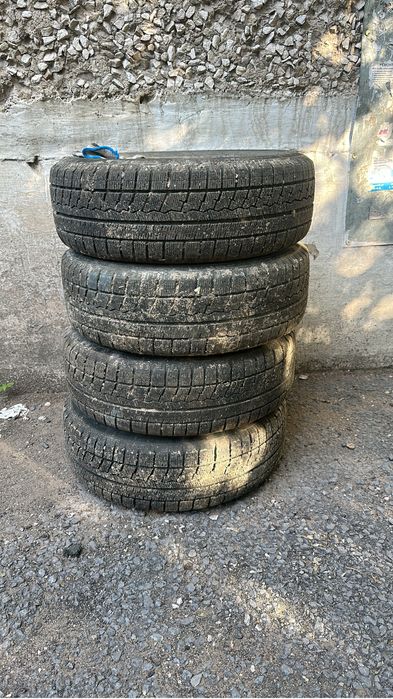 Продам шину 195/65/15