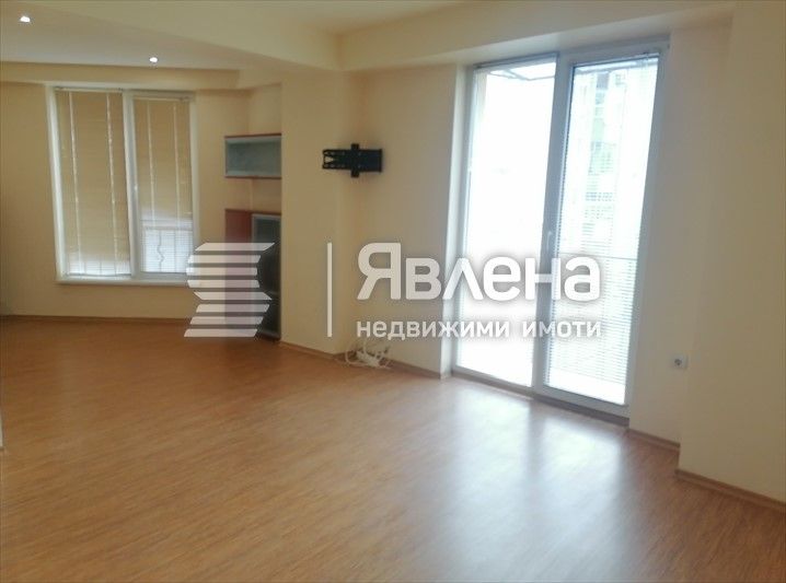 Продава се Двустаен апартамент в Стара Загора, Опълченски - 70 кв.м за 1165 €/кв.м - Снимка #3