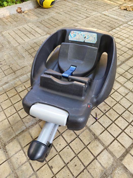 Стол за кола Maxi Cosi Pebble Plus +база Easy base 2