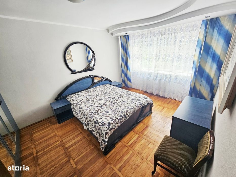 Apartament cu 4 camere, balcon MOBILAT , UTILAT , zona Nae Leonard