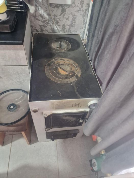 Твердотопливый котел. Срочно продам!