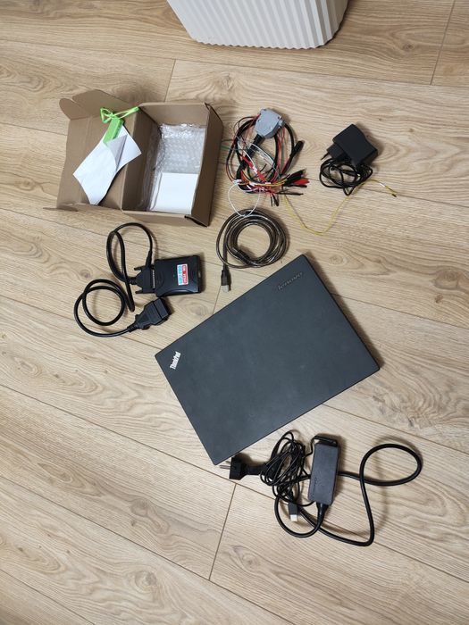 Laptop diagnoza auto cu programe dedicate și interfață Scanmatik  2 Pro