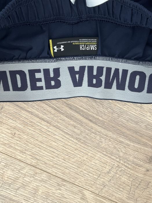 Under Armour : Нови размер S / Оригинал
