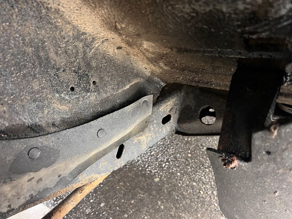 Vand mitsubishi pajero 2.5 4x4