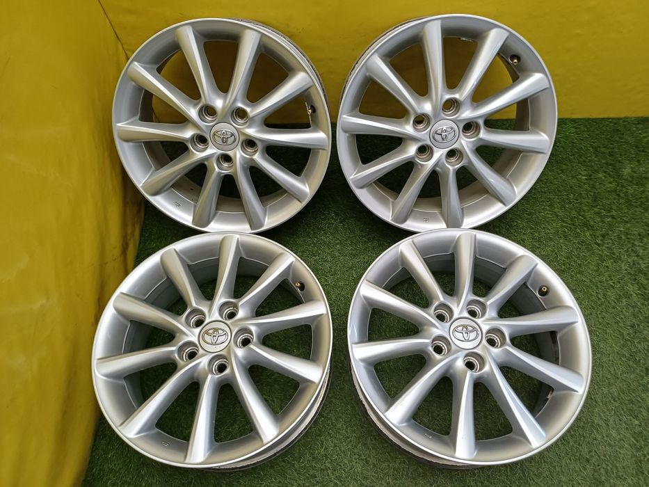 Диски R17 5x114.3 на Toyota.