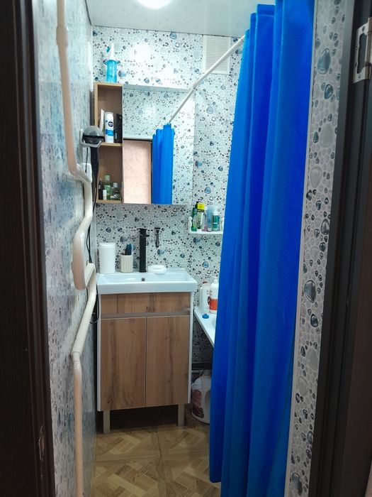 Продается квартира  в г.Лисаковск-6мкр .дом.  49.