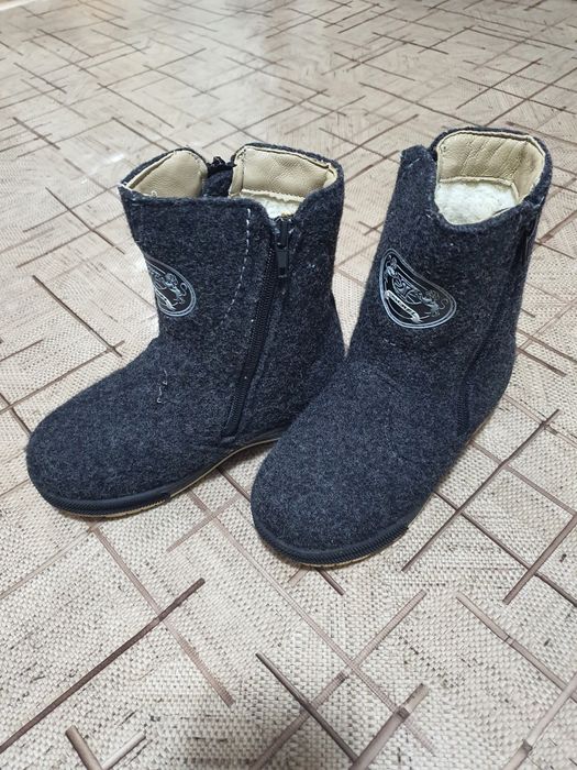 Продам валенки детские