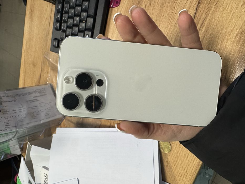 Айфон 15     Pro