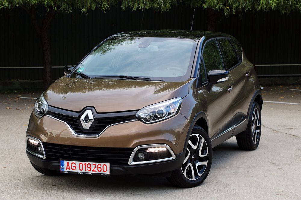 RENAULT Captur 2016