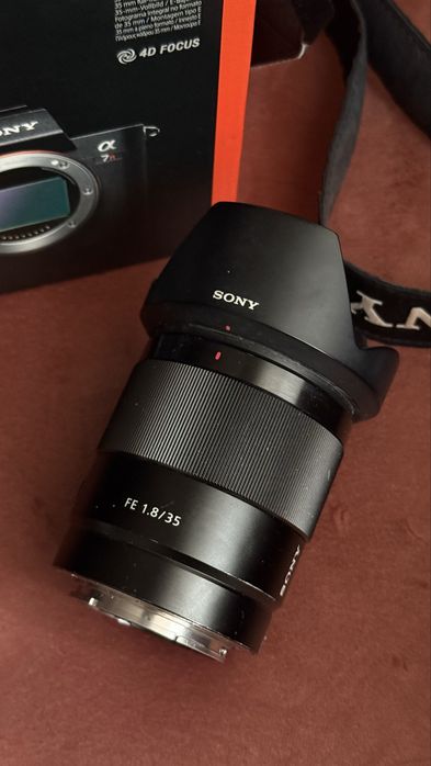 Sony Alpha A7R III full box