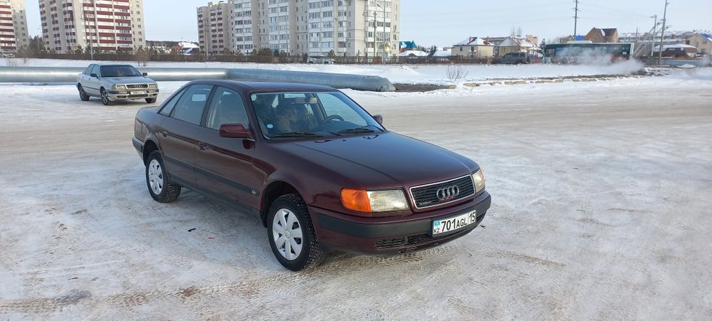 Продам ауди 100 с4 квадро.