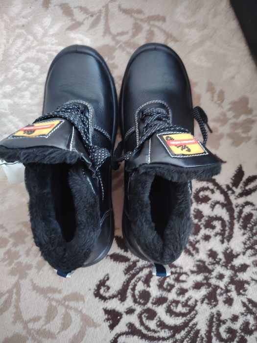 Зимние рабочие ботинки 42 разиера