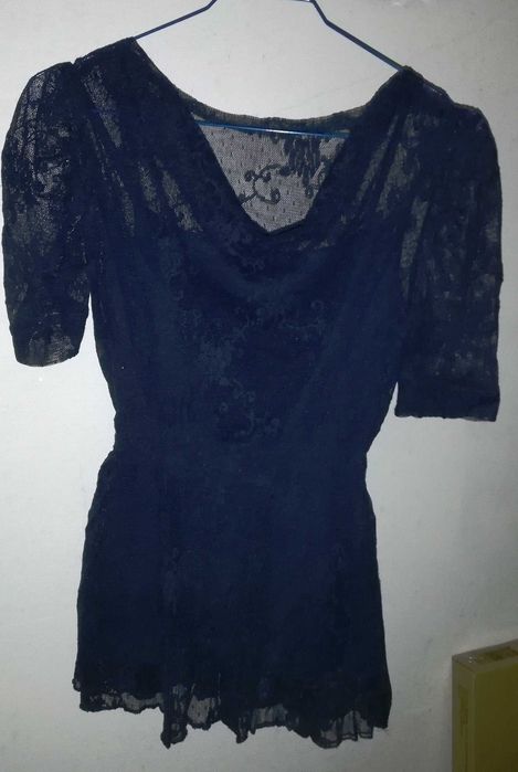 Bluze si fuste deosebite pentru ocazie