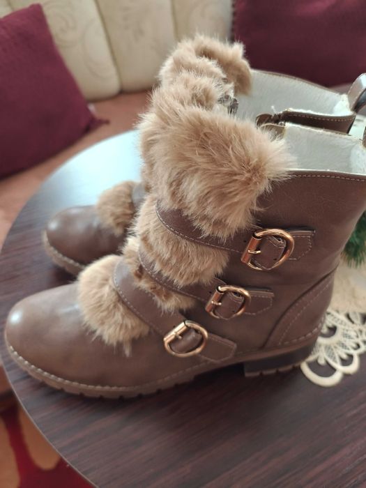 Ghete blanit de dame marime 39