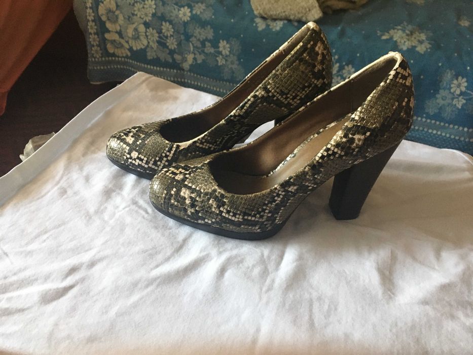 продам туфли женские разные