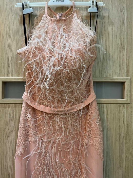 Продавам бална рокля