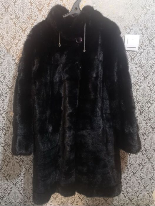 Продам норковую шубу б/у