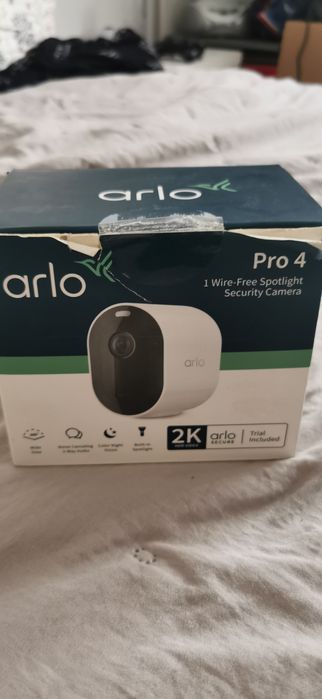 camera supraveghere arlo pro4