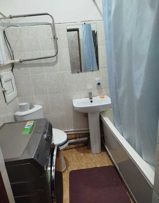 Продается 2/1/4 Куйлюк Массив 1( кирпичный дом)