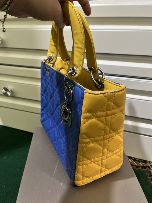 Сумка Диор очень красивая