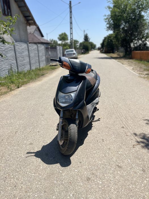 Vand scuter yamaha 125cc