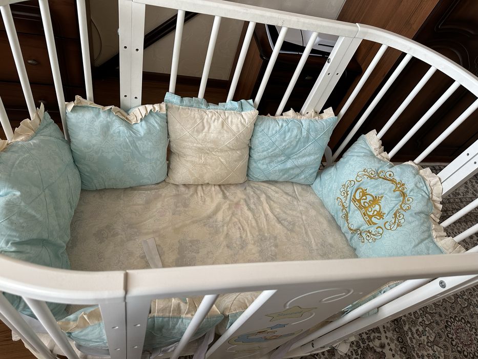 Детская кроватка