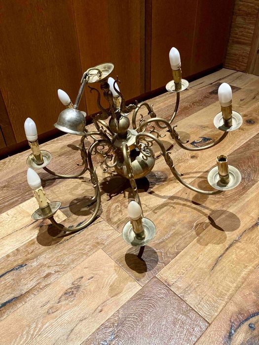 Античен тунизийски месингов полилей