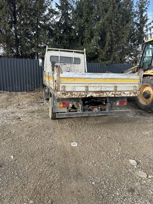 Vând camionetă basculabilă