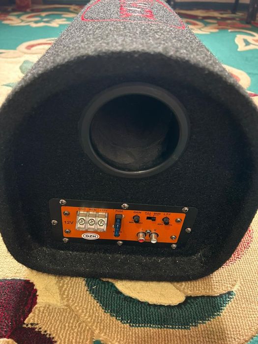 Сабвуфер на авто