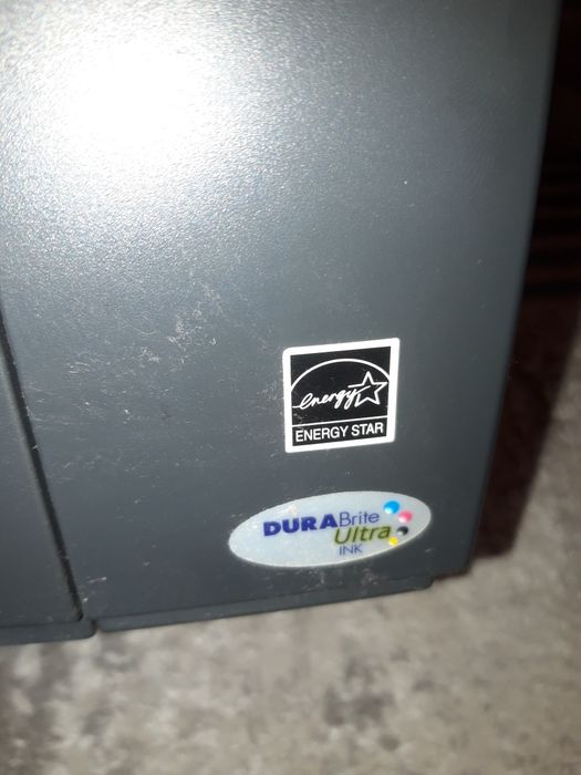 Принтер продаю срочно