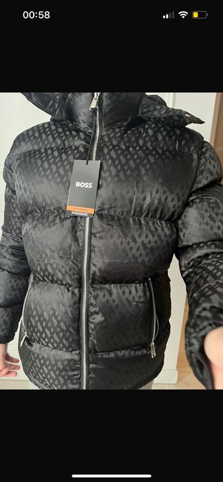 geaca boss disponibil s m l xl xxl