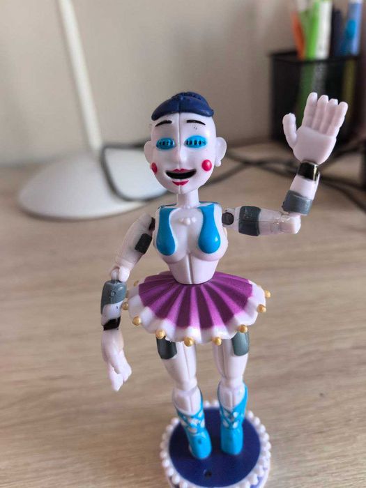 Продам фигурку баллоры