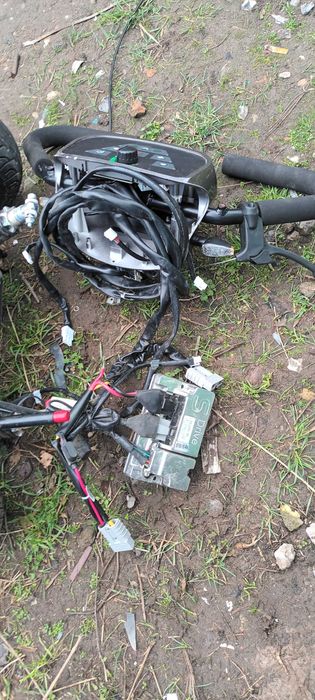 Инвалиден скутер на част