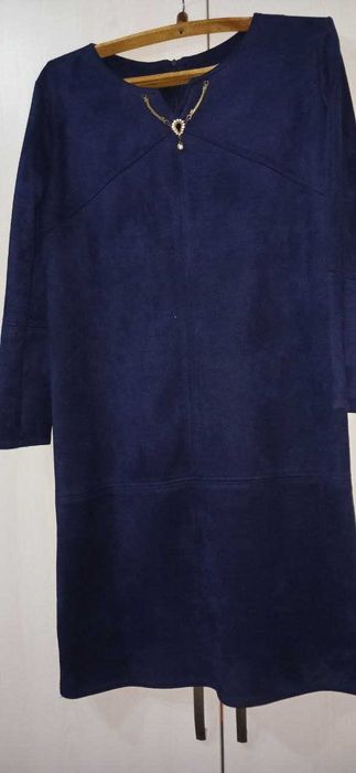 Платья праздничные и простые в отличном состоянии