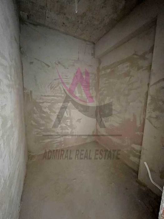 Атрактивен -двустаен -Траката