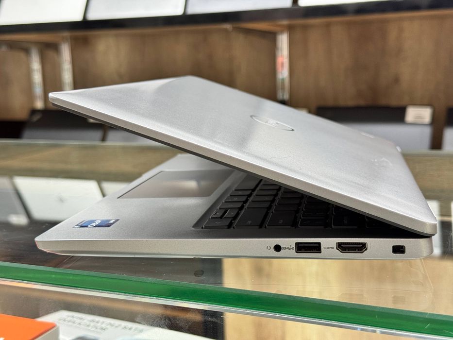 DELL Precision 3480 i7-1360p
