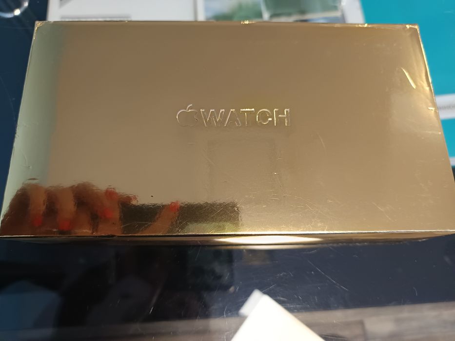 Златист Смарт Часовник  Apple Watch Ultra