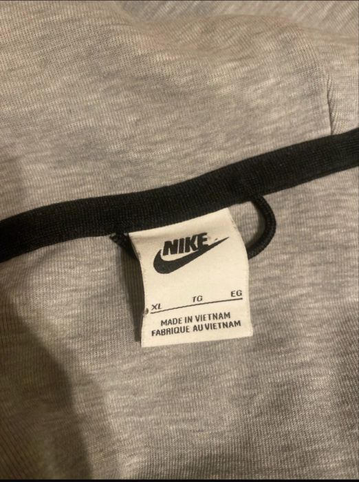 Hanorac Nike Sportswear – model rar / ediție limitată