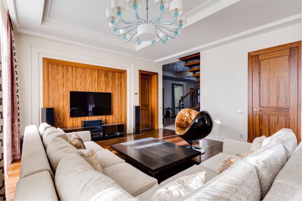 Ц-5 Новостройка! Сдается отличная 3-х комнатная в центре!