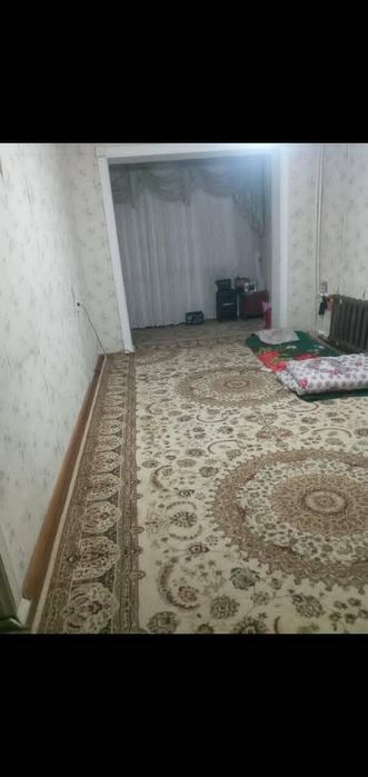 Kvartiraga 4 qiz kerak