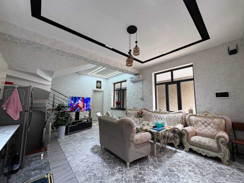 Сергелидан 3км.Зангиата туман.2,5cотихда 5хонали 2 каватли уй сотаман.