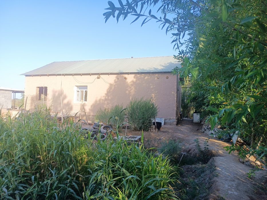 4 xanali Uy sotiladi