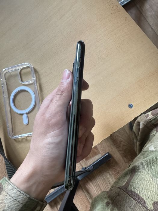 Айфон 11 про  256 гб