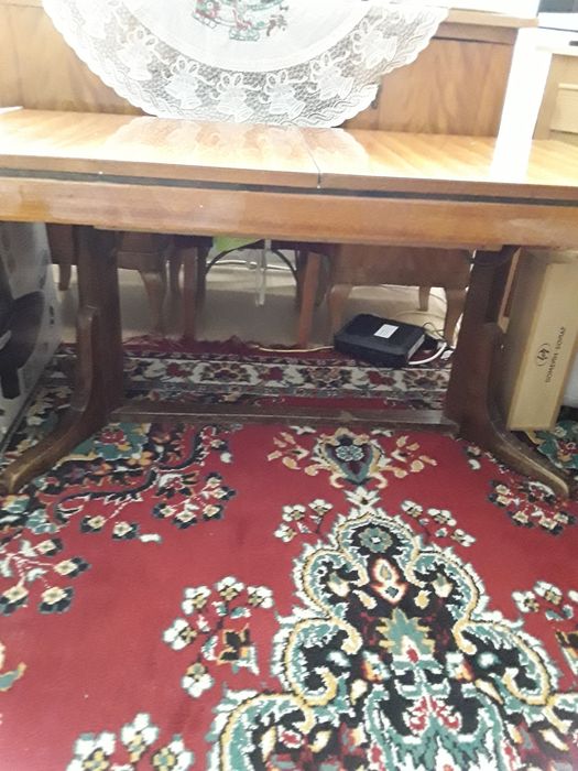 Маса холна разтегателна