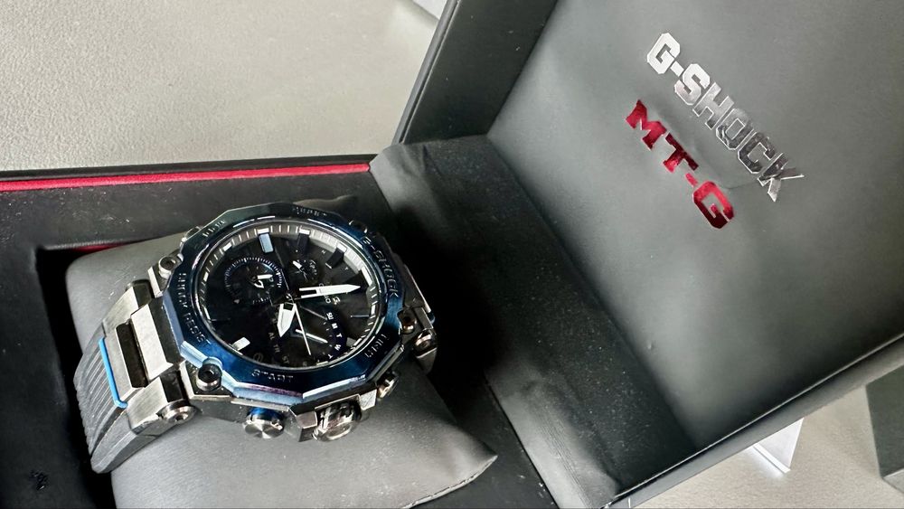 Часовник CASIO G-SHOCK MTG-B2000B-1A2ER Гаранция