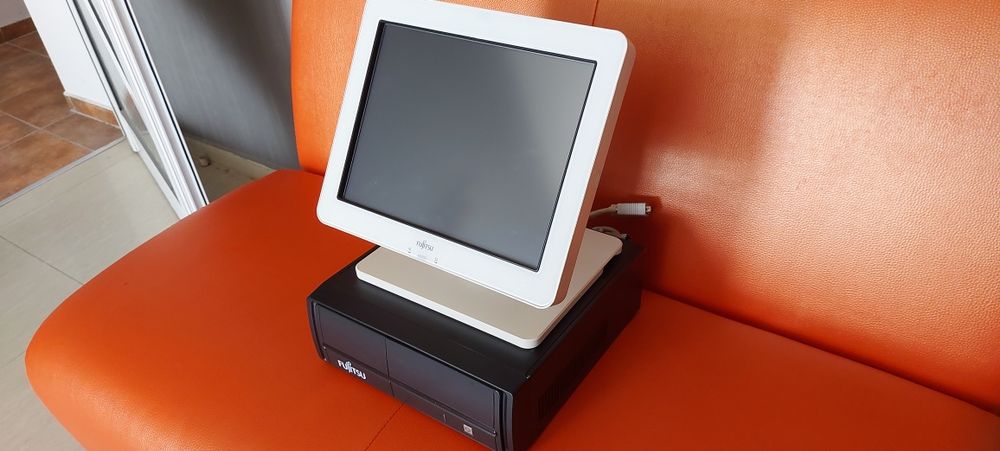 POS система Fujitsu (Тъч скрийн+компютър) за магазини и ресторанти