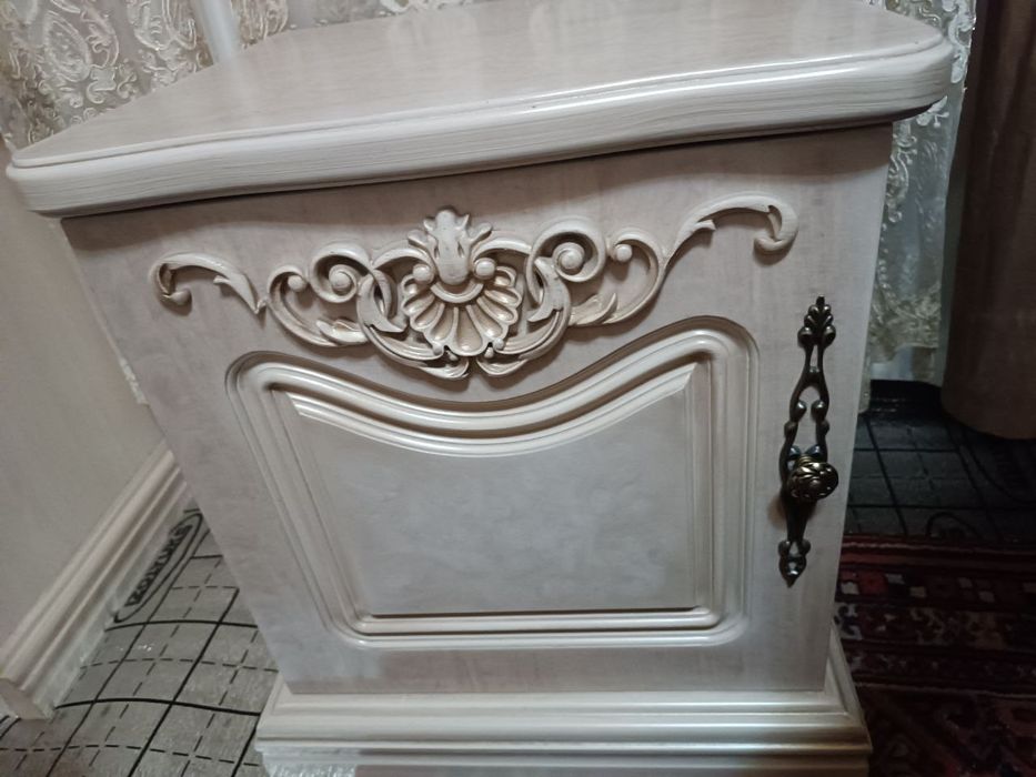 Mebel sotiladi komplekt