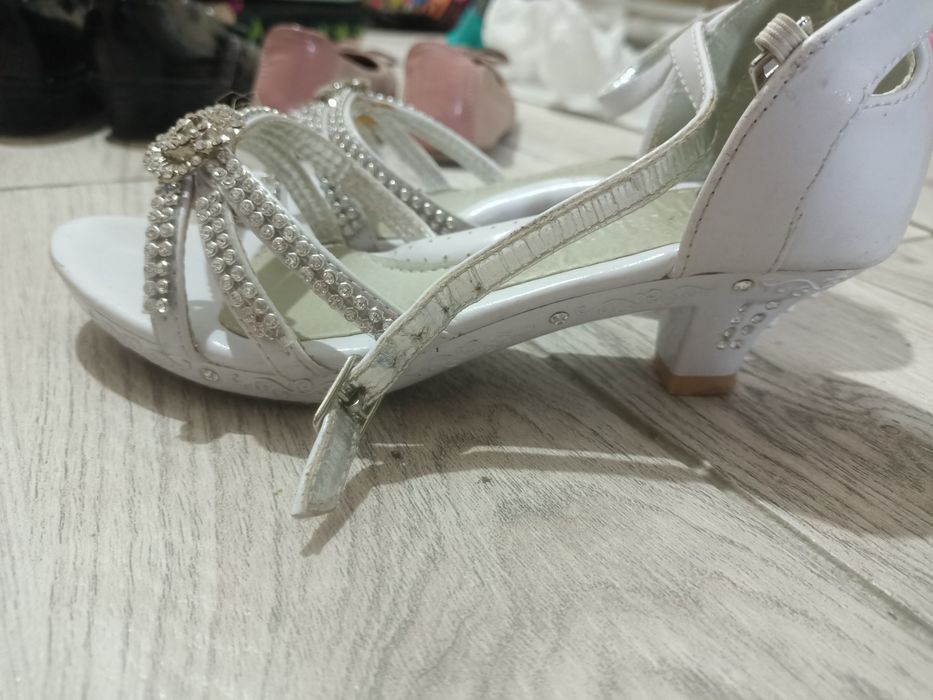 Туфли нарядные для девочки