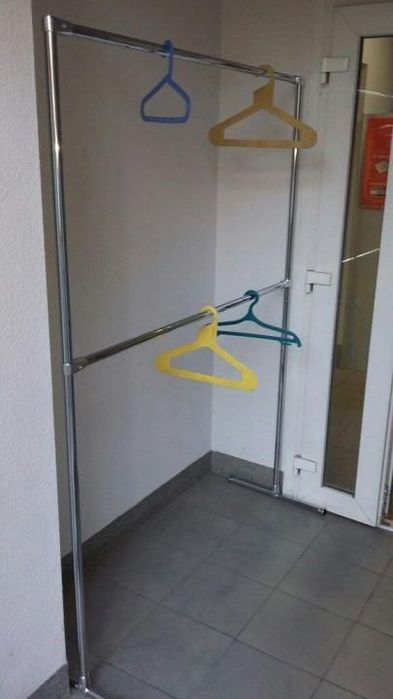 Вешалки гардеробные.  Вишилка  вешилка